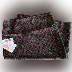 Lularoe Pencil Skirt: Red/Black/White Size Small